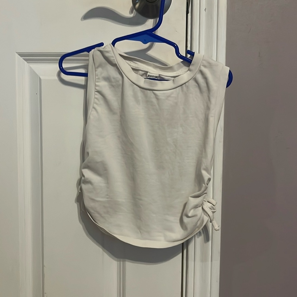 Girls pretty white crop